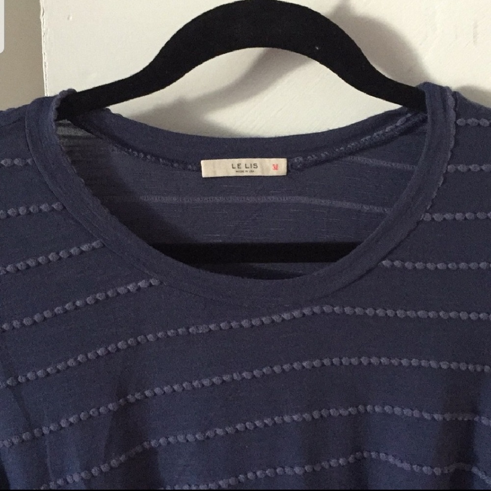 Textured Tie-front Top - Picture 3 of 7